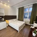 Apartman P&j Sw. Krzyza