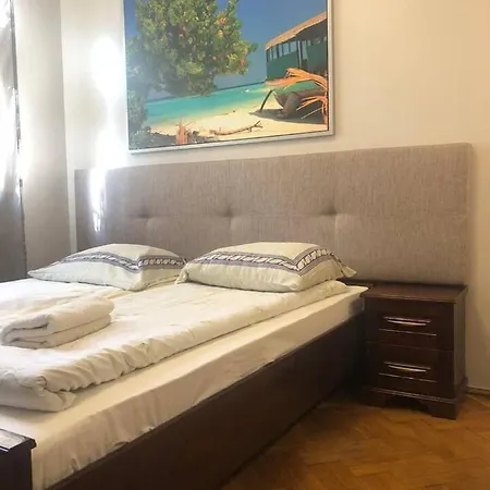 P&j Sw. Krzyza Appartement Krakau