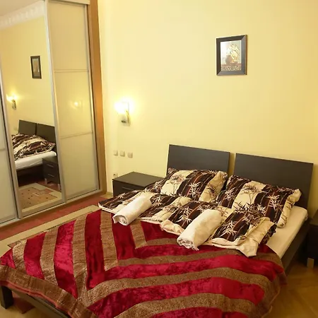 P&j Sw. Krzyza Kraków