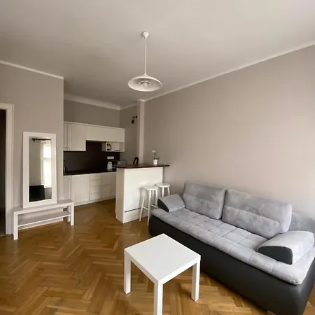 P&j Sw. Krzyza * Cracovia