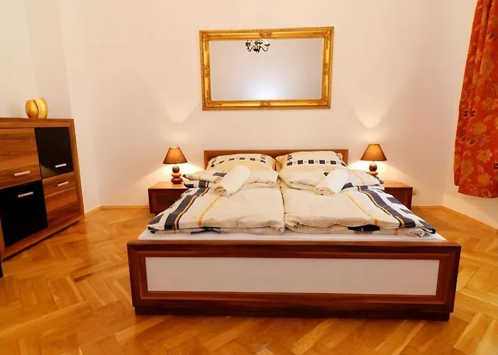 P&j Sw. Krzyza Kraków