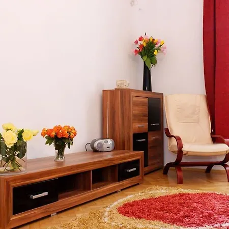 Daire P&j Sw. Krzyza Krakow