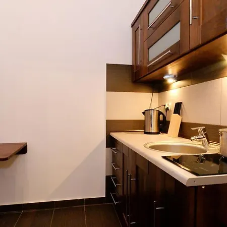 P&j Sw. Krzyza Daire