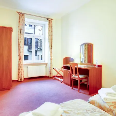 P&j Sw. Krzyza Daire *