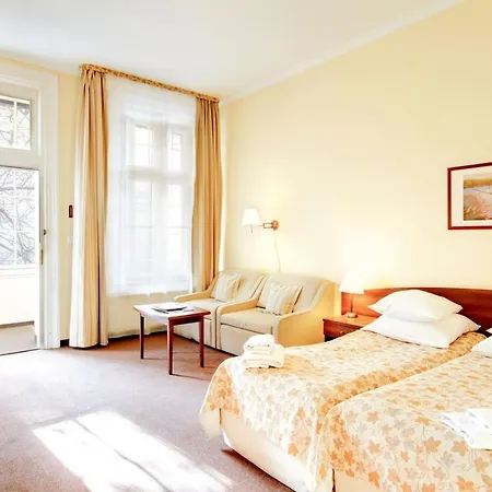 P&j Sw. Krzyza Daire