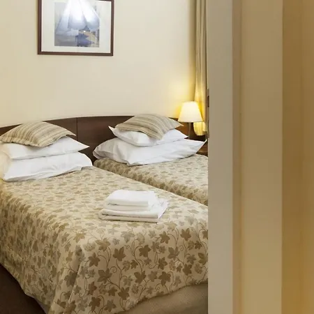 P&j Sw. Krzyza * Krakow