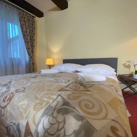 Daire P&j Sw. Krzyza *